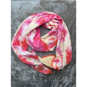 C.c winter scarf orange peache nwt